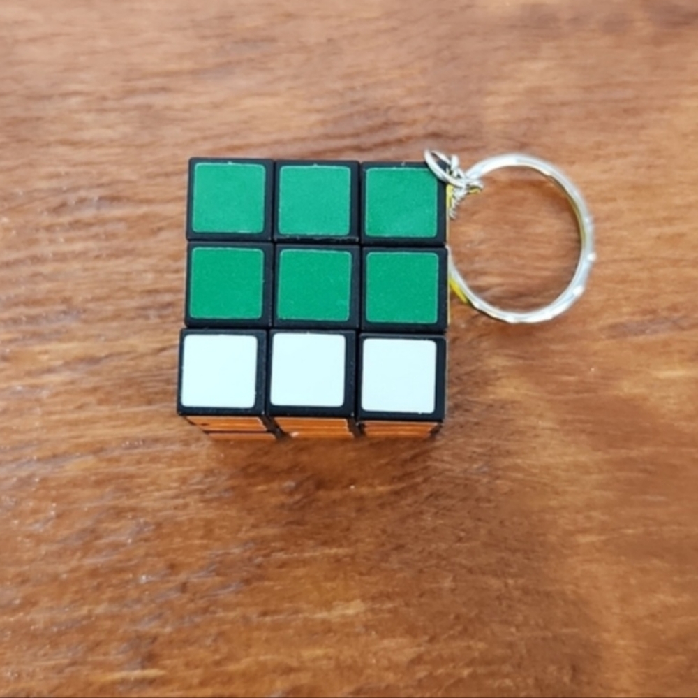 Mini Magic Cube Keychain - Picture 3 of 6